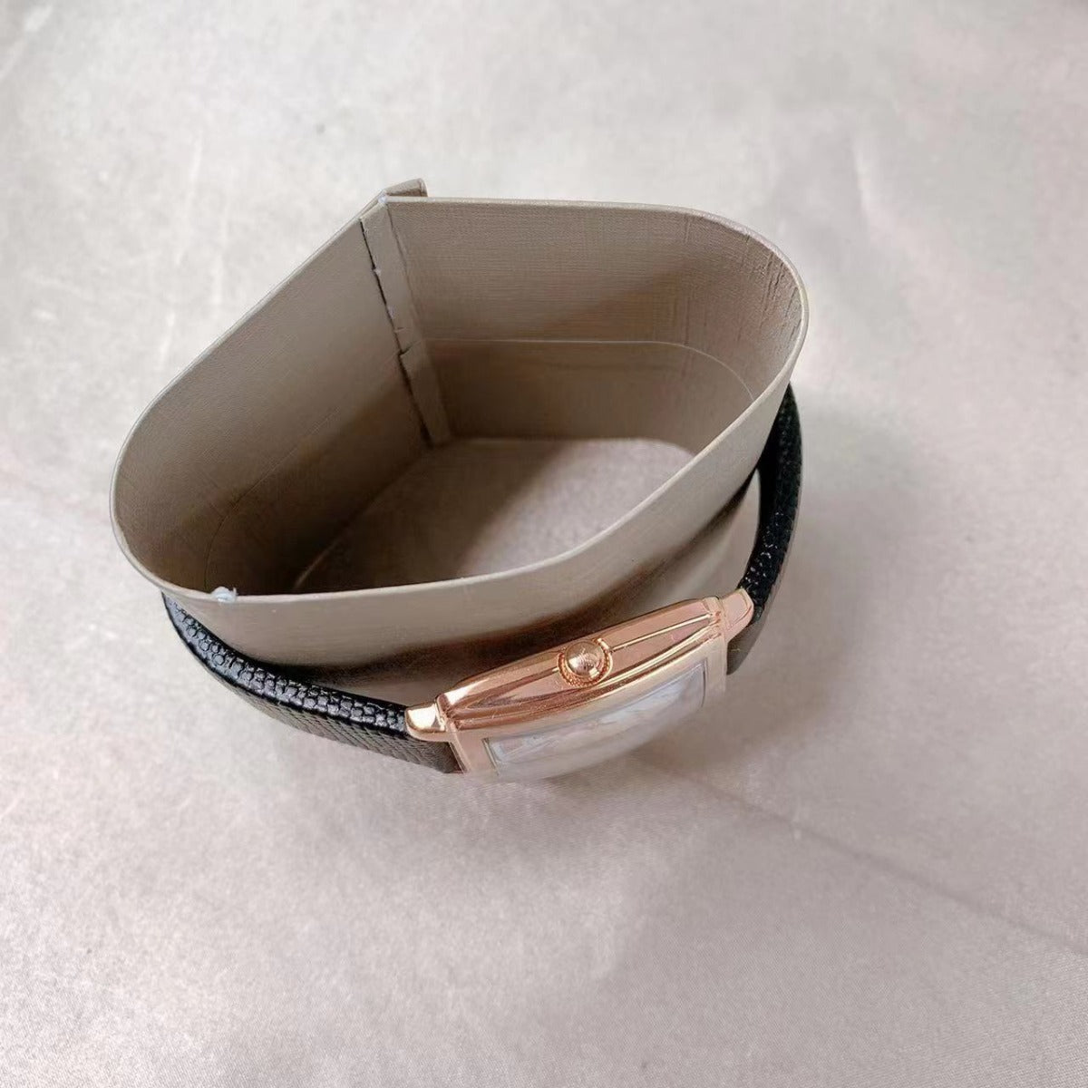 Emporio Armani AR11067 Rose Gold Case Analog Quartz Black Leather Women Watch Emporio Armani AR11067 Rose Gold Case Analog Quartz Black Leather Women Watch